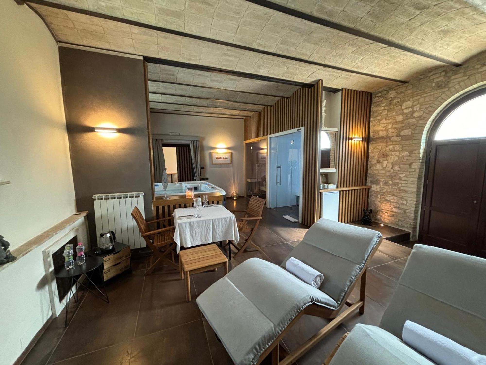 Borgo Degli Angeli E Séjour à la ferme San Vitale